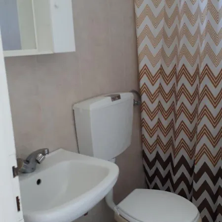 Manolis Aparthotel