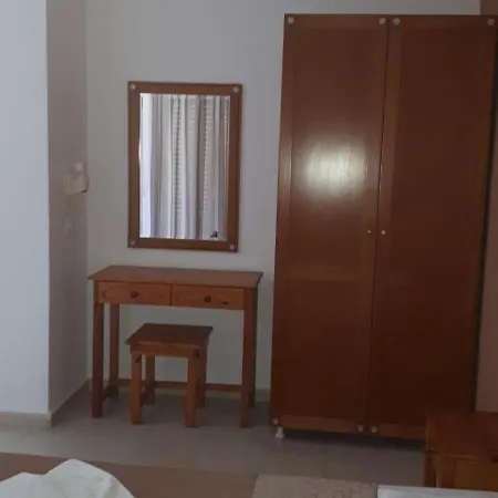 Manolis Apartahotel