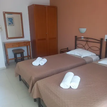 Manolis Apartahotel