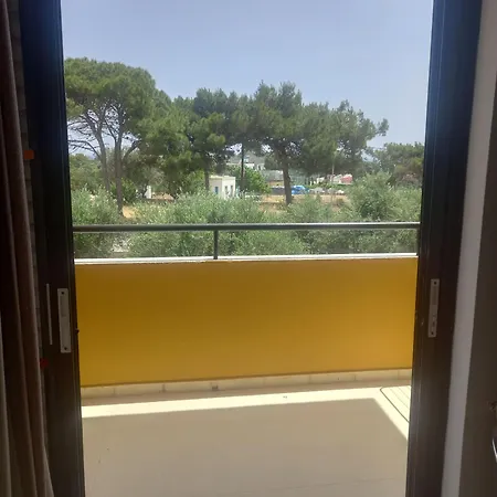 Manolis Apartahotel