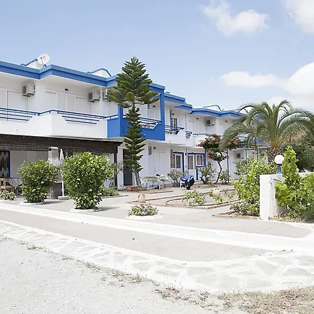 Manolis Apartahotel