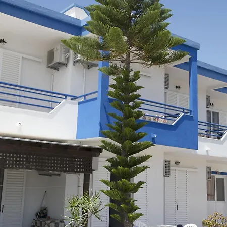 Apartahotel Manolis 2*