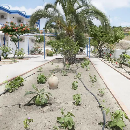 Manolis Apartahotel