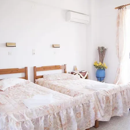 Manolis Apartahotel 2*
