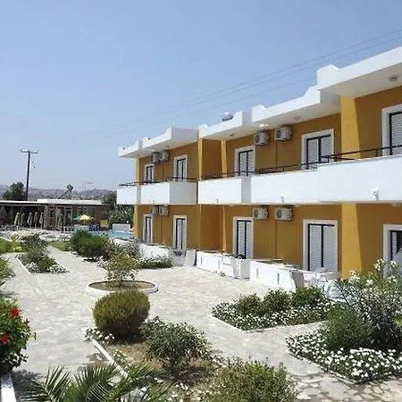 Apartahotel Manolis 2*