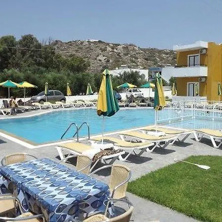 Apartahotel Manolis 2*